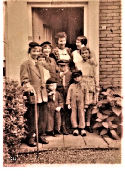 4931 Familie Personen
