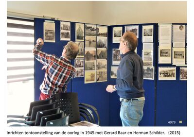 4979 Inrichten Tentoonstelling.
