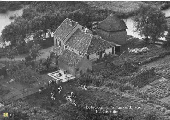 0111 Boerderij. 
Deze boerderij heeft gestaan achter het Rode dorp.
