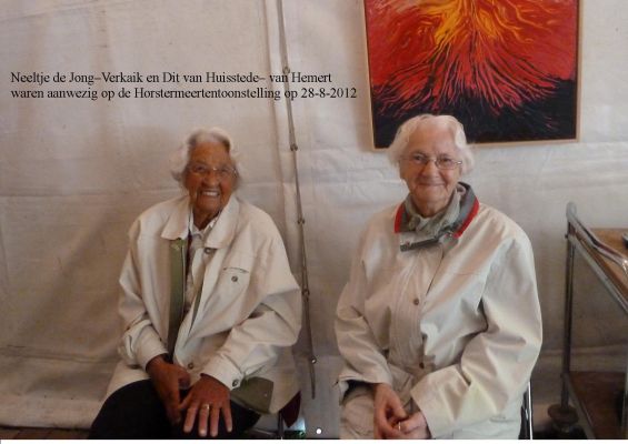 0665 Op de foto tentoonstelling.
