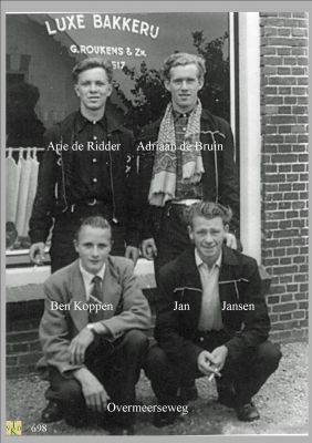0698 Voor gebak op de foto.  
 
