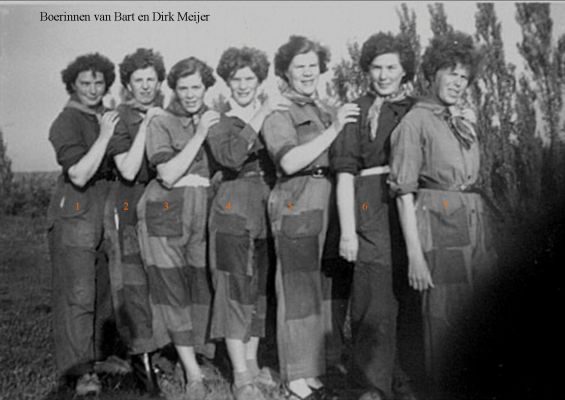 1061 Dames van Bart Meijer van de Kaai.
