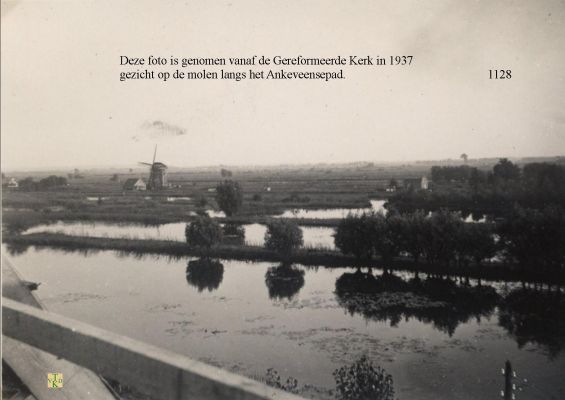 1128 Uit de Gereformeerde kerk genomen. 
