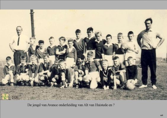 2120 
 Jeugd Avance met Alt v  Huisstede 
