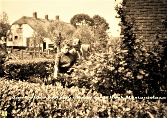1066___Op_de_hoek._
