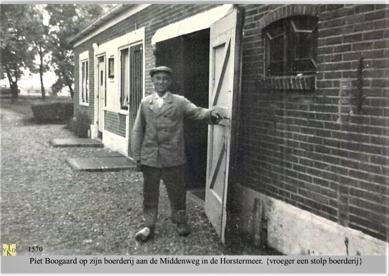 1570 Op de boerderij.
{Voorheen een Stolpboerderij}
