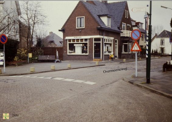 2431 
 De kipcorner van M Wever
