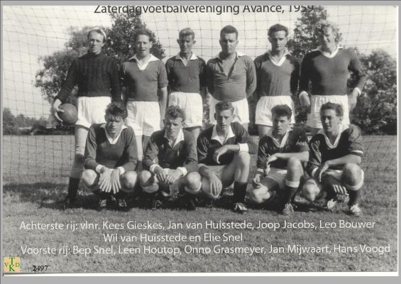 2497
 Zaterdagvoetbal Avance.
