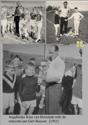 2498
 Cees v  Huisstede met de jeugd.  
