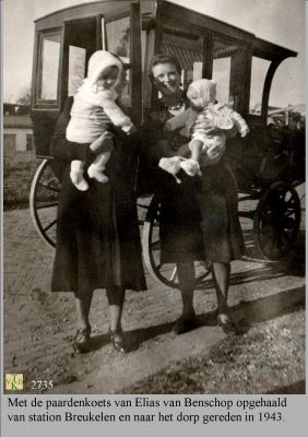 2735
 Met de paardenkoets van Elias van Benschop opgehaald van station Breukelen en naar het dorp gereden in 1943
