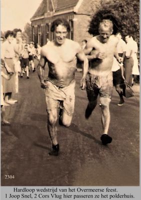2304_Hardlopen_in_Overmeer.
2304_Hardlopen_in_Overmeer.
