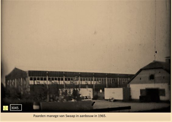 3045
Manege.
