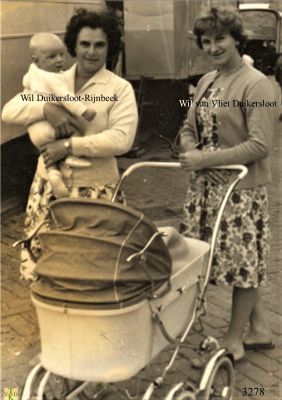 3278
Samen op de kermis 
