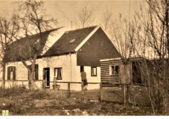 3437
Woning_op_het_pad.
