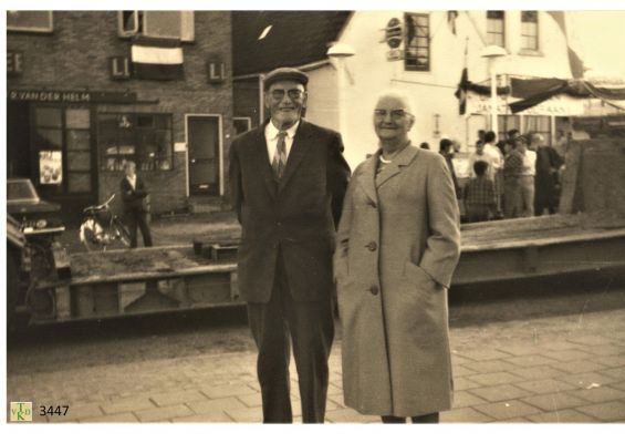 3447
_Huldiging_van_Paul_Lodewijk.
