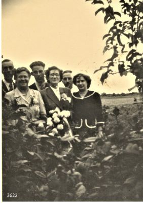 3622
Met_zijn_zessen_op_foto
