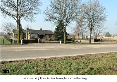 4440_
_Boer_tennishal_Randweg.
