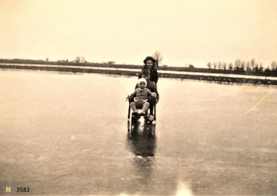3583
Op_de_slee_op_de_Spiegelpolder

