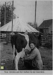 Bestandsnaam=3037_Melken_op_de_boerderij.jpg
Bestandsgrootte=370KiB
Afmetingen = 1240x1754
Datum toegevoegd = 10-06-2017 3037_Melken_op_de_boerderij.jpg