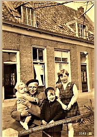 3143_De_famillie_Bouwer_Voorstraat.jpg