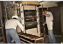 3514_Brood_uit_de_oven_.jpg