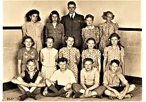Bestandsnaam=3517_Op_school_.jpg
Bestandsgrootte=439KiB
Afmetingen = 1754x1240
Datum toegevoegd = 08-02-2020 3517_Op_school_.jpg