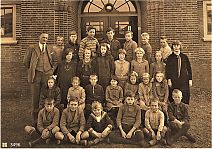Bestandsnaam=Kremer_school.jpg
Bestandsgrootte=707KiB
Afmetingen = 1754x1240
Datum toegevoegd = 02-02-2020 Kremer_school.jpg