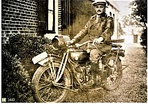 Bestandsnaam=Op_de_moterfiets.jpg
Bestandsgrootte=563KiB
Afmetingen = 1754x1240
Datum toegevoegd = 30-01-2020 Op_de_moterfiets.jpg