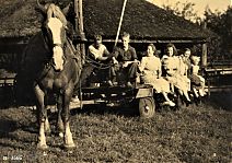 Bestandsnaam=_Op_de_paard_en_wagen_.jpg
Bestandsgrootte=416KiB
Afmetingen = 1754x1240
Datum toegevoegd = 07-05-2020 _Op_de_paard_en_wagen_.jpg