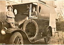 Bestandsnaam=_xIn_de_auto_van_B_V_d_linden_.jpg
Bestandsgrootte=521KiB
Afmetingen = 1754x1240
Datum toegevoegd = 08-02-2020 _xIn_de_auto_van_B_V_d_linden_.jpg