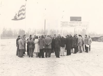 Eerste-paal-voor-sporthal
