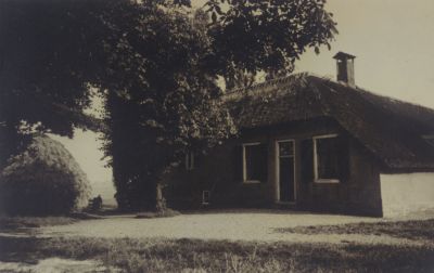 Boerderij-Dorpzicht
Boerderij Dorpzicht. 
De fam Korver woont hier op het  Grote Eiland.
