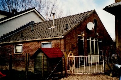 Boerderij-Zeldenrust
Boerderij Zeldenrust. Hier heeft Piet Schoordijk gewoond met zijn twee zusters.
Later Wim van Wijk jr. Hij is inmiddels geëmigreerd naar Canada.
