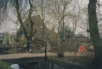 Boerderij-van-Smit
Boerderij van Smit wordt gesloopt Inmiddels een ander huis op gezet
Trefwoorden: Hostermeer