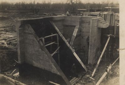 Bouw-Sluis
De bouw van de sluis 