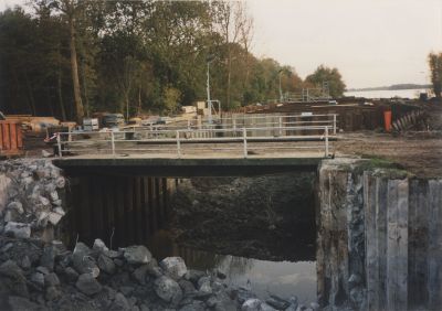 Reparatiewerkzaamheden-Zanderijsluis
Reparatiewerkzaamheden Zanderijsluis/ Ballastsluis
Trefwoorden: Zanderijsluis, Balastsluis