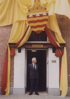 Einde-gemeente-Ned-den-Berg
Het gemeentehuis was versierd door Vrienden van het Plein
ter gelegenheid van het overgaan naar de Gemeente Wijdemeren.
