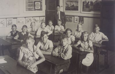 Klassenfoto
Klas van de Warinschool, met Mr.Kalter ?
