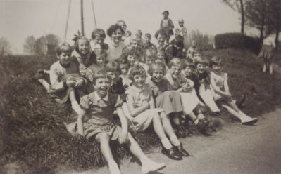 Schoolklas-op-de-kade
Schoolklas op de kade aan de Vecht.
