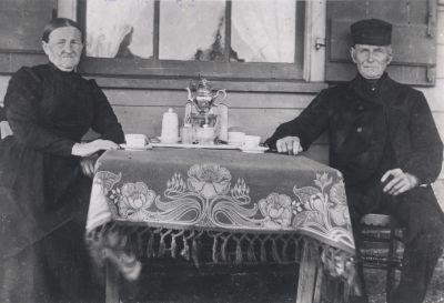 Coenraad-en-Marie-Hoetmer-Fortuin
Coenraad Hoetmer met zijn 2e vrouw Marie Fortuin.
