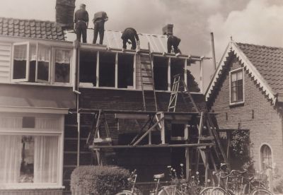 Verbouwing
Verbouwing dakkapel van E.Baar aan de Overmeerseweg 104
