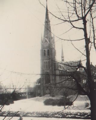 IJspret-voor-de-RK-Kerk
R K kerk ijspret
Trefwoorden: IJspret