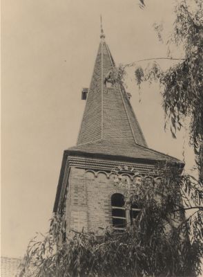 Toren-Willibrordkerk
De toren van de NH/Willibrordkerk.
