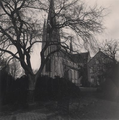 Dorpsgezicht
R K Kerk H Maria Hemelvaart.
Rechts de Pastorie.
