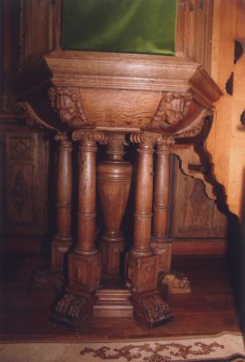 Preekstoel-in-de-Willibrordkerk
Preekstoel in de Willibrordkerk
Zie Werinon 66
