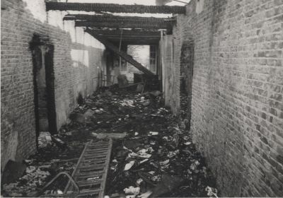 De-dag-na-de-brand
Brand kasteel Nederhorst januari 1971. De dag na de brand.
