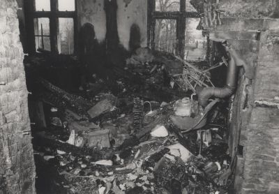 Kasteelbrand
Interieur van het kasteel, de dag na de verwoestende brand van januari 1971.
