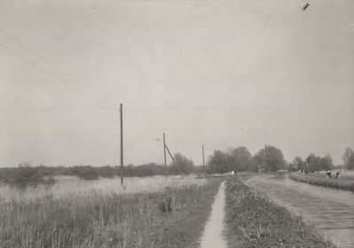 Ankeveensepad
Het Ankeveensepad die doorliep naar Ankeveen Dit pad loopt nu niet meer door naar Ankeveen maar is door de Ballast doorgebroken voor de zandwinning
