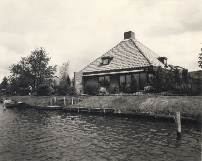Huis-aan-de-Vecht
Huis aan de Vecht-  Dit huis stond te koop voor FL- 695000
Trefwoorden: Gebouw