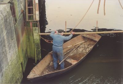 Sluis-werkzaamheden
In de sluis wordt gewerkt aan de Ballastsluizen.
De Zanderij sluisdeuren worden vernieuwd.
